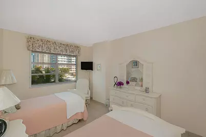 1980 S Ocean Drive #3P, Hallandale Beach, FL 33009 - Photo 11
