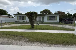 26525 SW 138th Ct, Homestead, FL 33032 - Photo 1