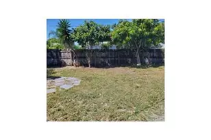 223 SE 14th Pl, Deerfield Beach, FL 33441 - Photo 3
