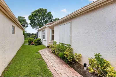 7666 Rockport Circle, Lake Worth, FL 33467 - Photo 37