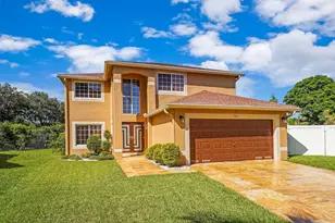 911 SW 87th Ave, Pembroke Pines, FL 33025 - Photo 43