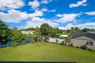 911 SW 87th Ave, Pembroke Pines, FL 33025 - Photo 41