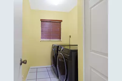 911 SW 87th Avenue, Pembroke Pines, FL 33025 - Photo 9