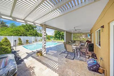 911 SW 87th Avenue, Pembroke Pines, FL 33025 - Photo 19
