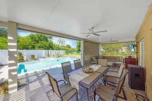 911 SW 87th Ave, Pembroke Pines, FL 33025 - Photo 21
