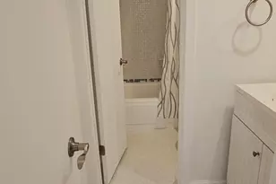10400 SW 108th Ave, Miami, FL 33176 - Photo 9