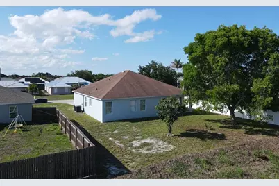 948 SW Jeremko Avenue, Port Saint Lucie, FL 34953 - Photo 3