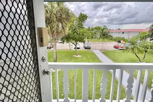 63 Coventry C, West Palm Beach, FL 33417 - Photo 7