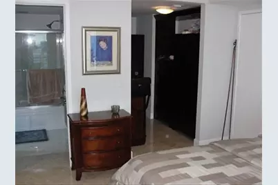 185 SW 7th Street #1802, Miami, FL 33130 - Photo 15