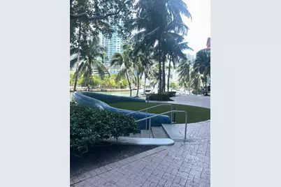 185 SW 7th Street #1802, Miami, FL 33130 - Photo 37