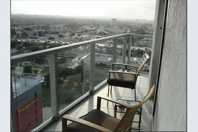 185 SW 7th Street #1802, Miami, FL 33130 - Photo 3