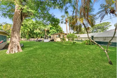 330 NW 32nd Court, Oakland Park, FL 33309 - Photo 5