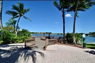 10537 Pelican Dr, Wellington, FL 33414 - Photo 37