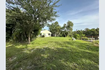 1764 W Midway, Fort Pierce, FL 34981 - Photo 9