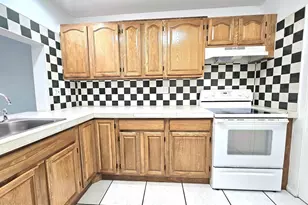 7960 N Colony Circle N, Tamarac, FL 33321 - Photo 3