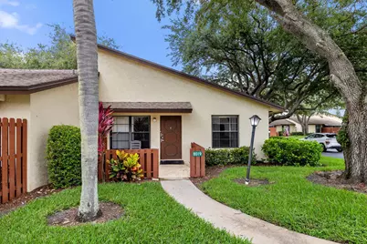 8019 SE Villa Circle, Hobe Sound, FL 33455 - Photo 1