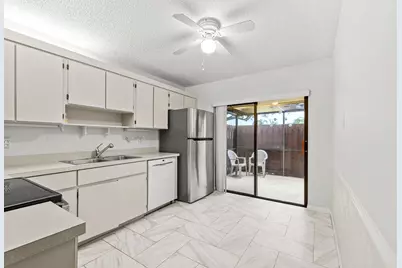 8019 SE Villa Circle, Hobe Sound, FL 33455 - Photo 5