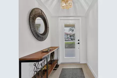 302 Brackenwood Circle, Palm Beach Gardens, FL 33418 - Photo 3