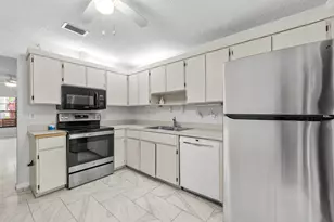 8019 SE Villa Cir, Hobe Sound, FL 33455 - Photo 9