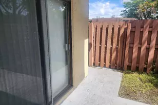 5824 Swordfish, Tamarac, FL 33319 - Photo 5