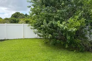 894 NE 191st St, Miami, FL 33179 - Photo 29