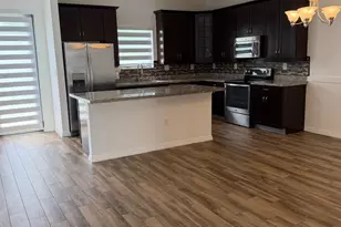 894 NE 191st St, Miami, FL 33179 - Photo 5