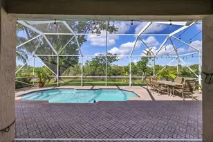 1020 Lavender Cir, Weston, FL 33327 - Photo 9