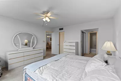900 Colony Point Circle #511, Pembroke Pines, FL 33026 - Photo 23