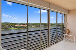900 Colony Point Cir, Pembroke Pines, FL 33026 - Photo 3
