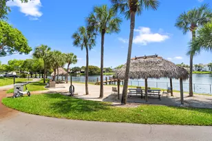 900 Colony Point Cir, Pembroke Pines, FL 33026 - Photo 29