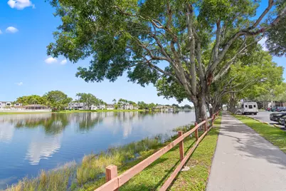 900 Colony Point Circle #511, Pembroke Pines, FL 33026 - Photo 3