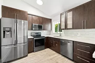 6530 Hayes St, Hollywood, FL 33024 - Photo 7