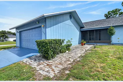 2402 SW Summit Street, Port Saint Lucie, FL 34984 - Photo 5