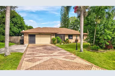501 NW Colonial Street, Port Saint Lucie, FL 34983 - Photo 3