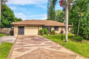501 NW Colonial St, Port Saint Lucie, FL 34983 - Photo 3