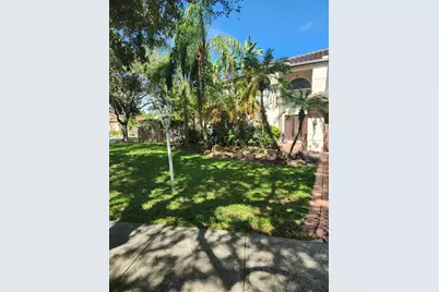 3877 Bimini Avenue, Cooper City, FL 33026 - Photo 29