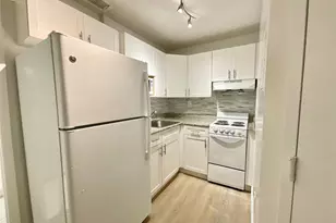 9517 Fontainebleau Blvd, Miami, FL 33172 - Photo 3