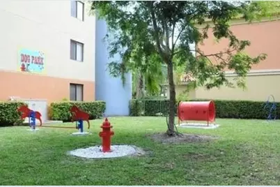 9517 Fontainebleau Boulevard #501-604, Miami, FL 33172 - Photo 13