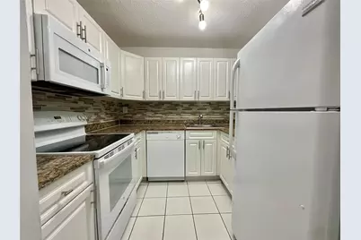 9517 Fontainebleau Boulevard #501-604, Miami, FL 33172 - Photo 1