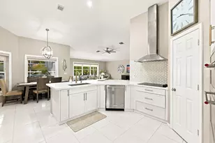 20369 Hacienda Ct, Boca Raton, FL 33498 - Photo 17