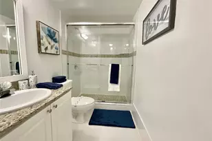 9517 Fontainebleau Blvd, Miami, FL 33172 - Photo 5