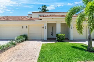 526 Commons Dr, Palm Beach Gardens, FL 33418 - Photo 3