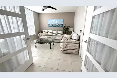 605 Oaks Drive #503, Pompano Beach, FL 33069 - Photo 5