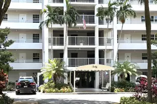 605 Oaks Dr, Pompano Beach, FL 33069 - Photo 1