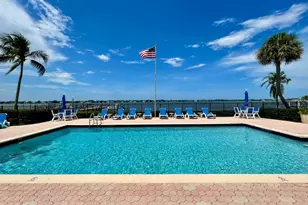 825 Center St, Jupiter, FL 33458 - Photo 1