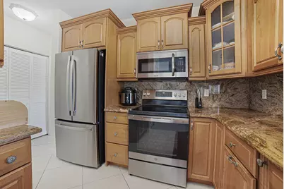 9682 Via Emilie, Boca Raton, FL 33428 - Photo 11