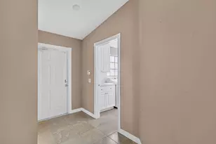 12140 SW Elsinore Dr, Port Saint Lucie, FL 34987 - Photo 11