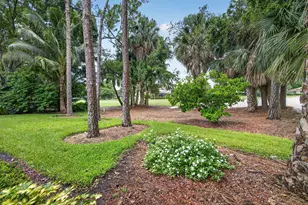 26 Cambria Rd W, Palm Beach Gardens, FL 33418 - Photo 45