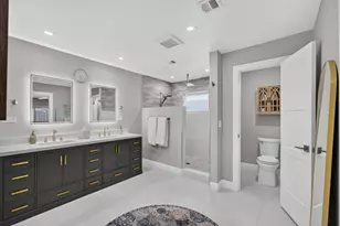 26 Cambria Rd W, Palm Beach Gardens, FL 33418 - Photo 23
