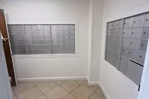 2555 NE 11th St, Fort Lauderdale, FL 33304 - Photo 17